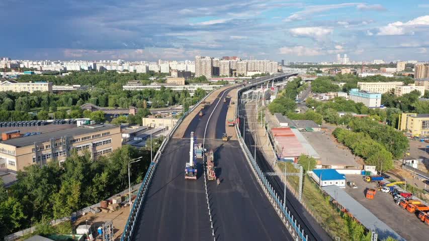 Фото - Двум категориям россиян пообещали бесплатный проезд по новой магистрали в Москве