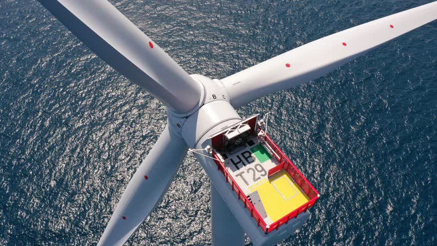 Фото - Запущена крупнейшая в мире морская ветряная электростанция